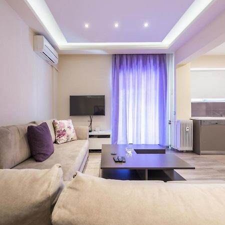An Impressive 2 Bdr Apt In Glyfada Атина Екстериор снимка