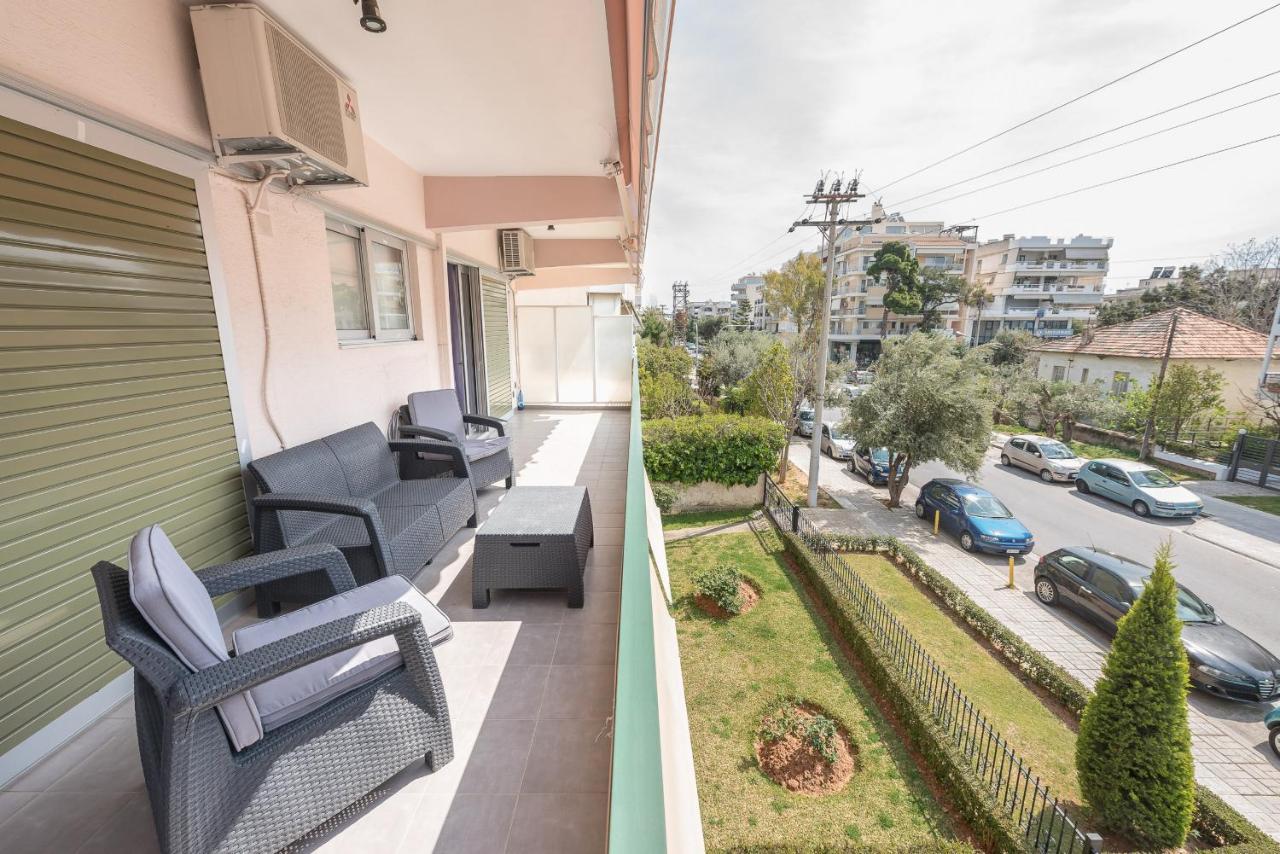 An Impressive 2 Bdr Apt In Glyfada Атина Екстериор снимка